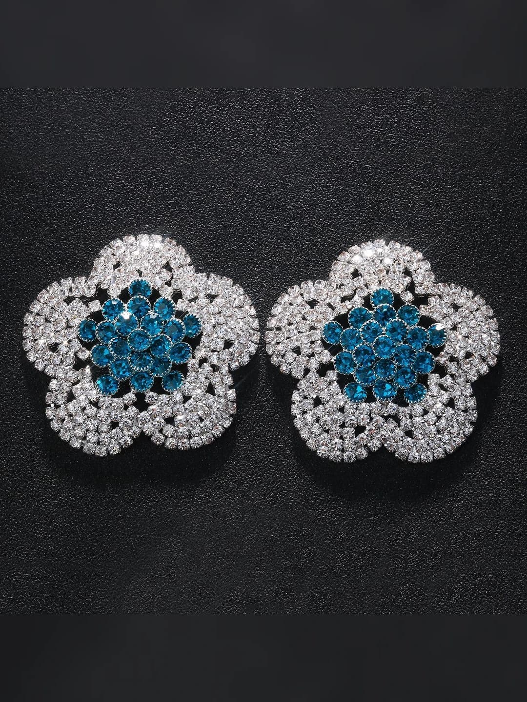 Women's rhinestone flower chest stickers / body jewelry