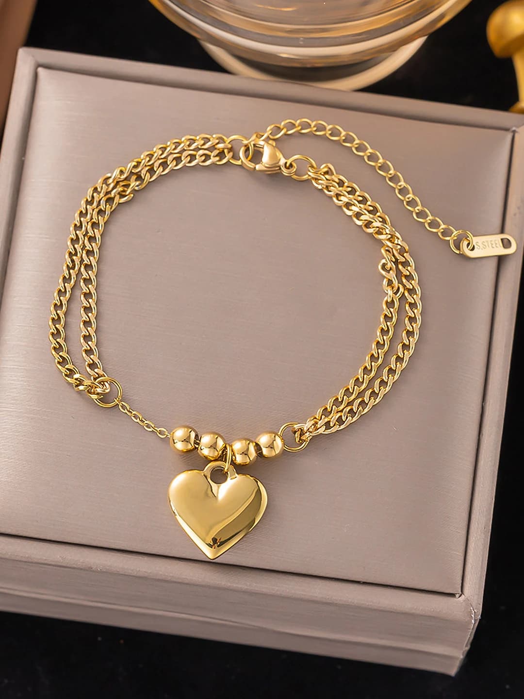 Beaded heart Bracelet Gold