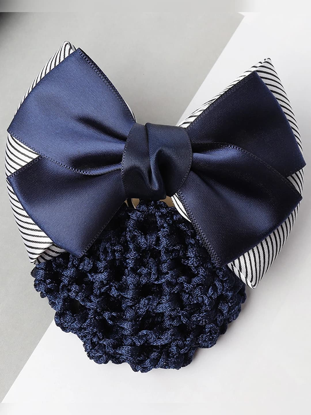 Blue, thin stripe, coarse mesh