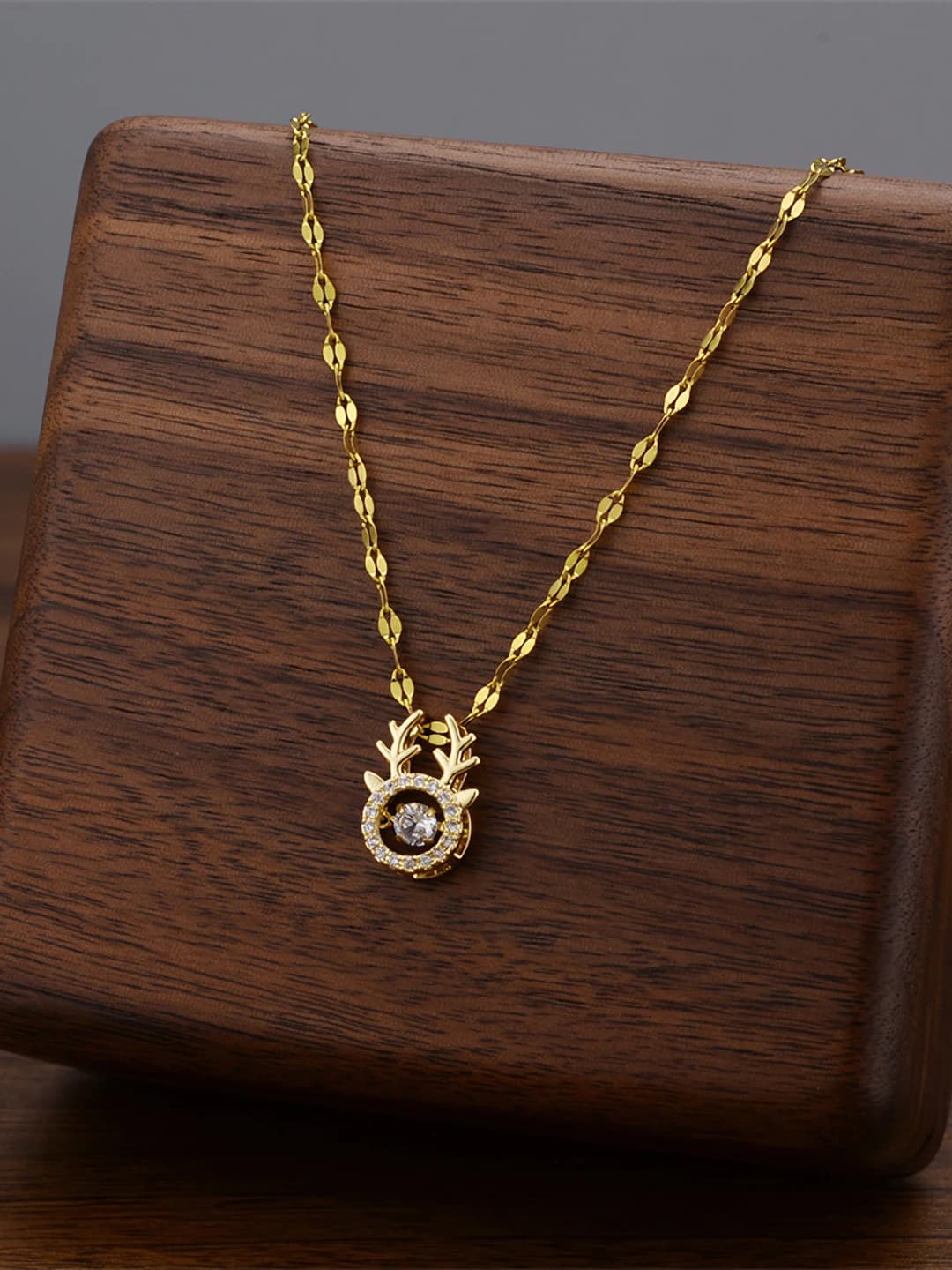 8924-Gold