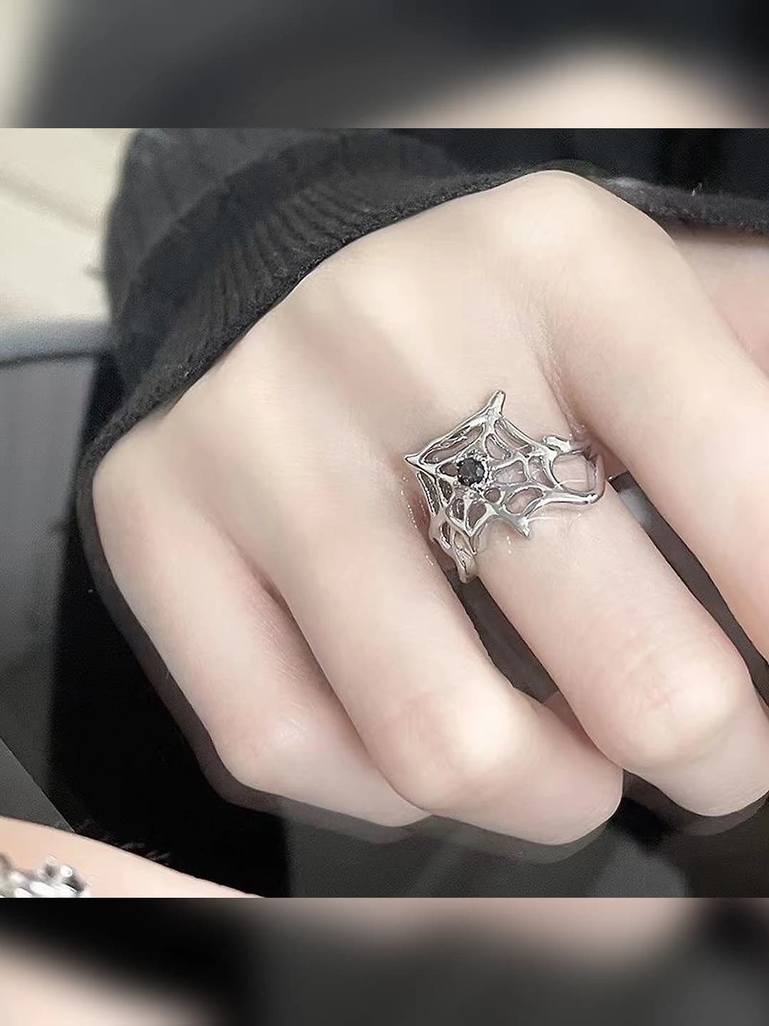 Spider web ring