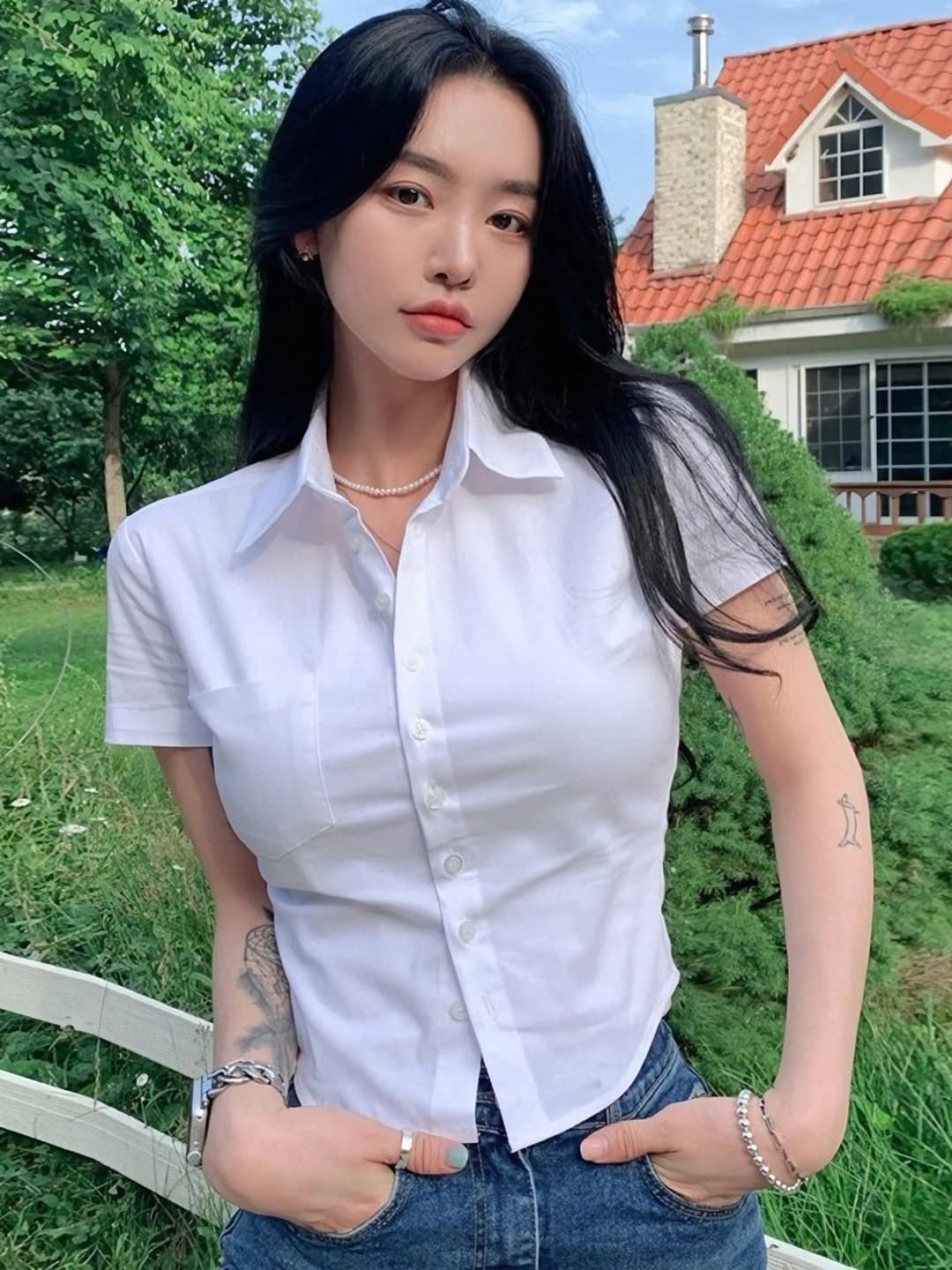 2026-yil yozgi ayollar uchun kalta yengli, tanaga yopishgan, bir rangli, POLO yoqali, kalta ko'ylak-shirt