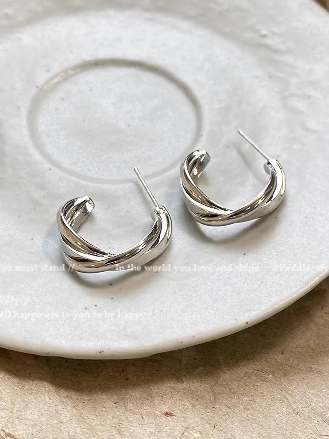 Silver geometric earrings
