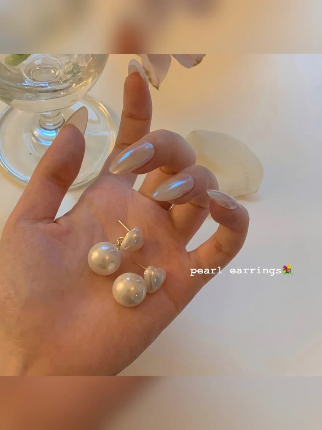 Heart pearl studs, pair