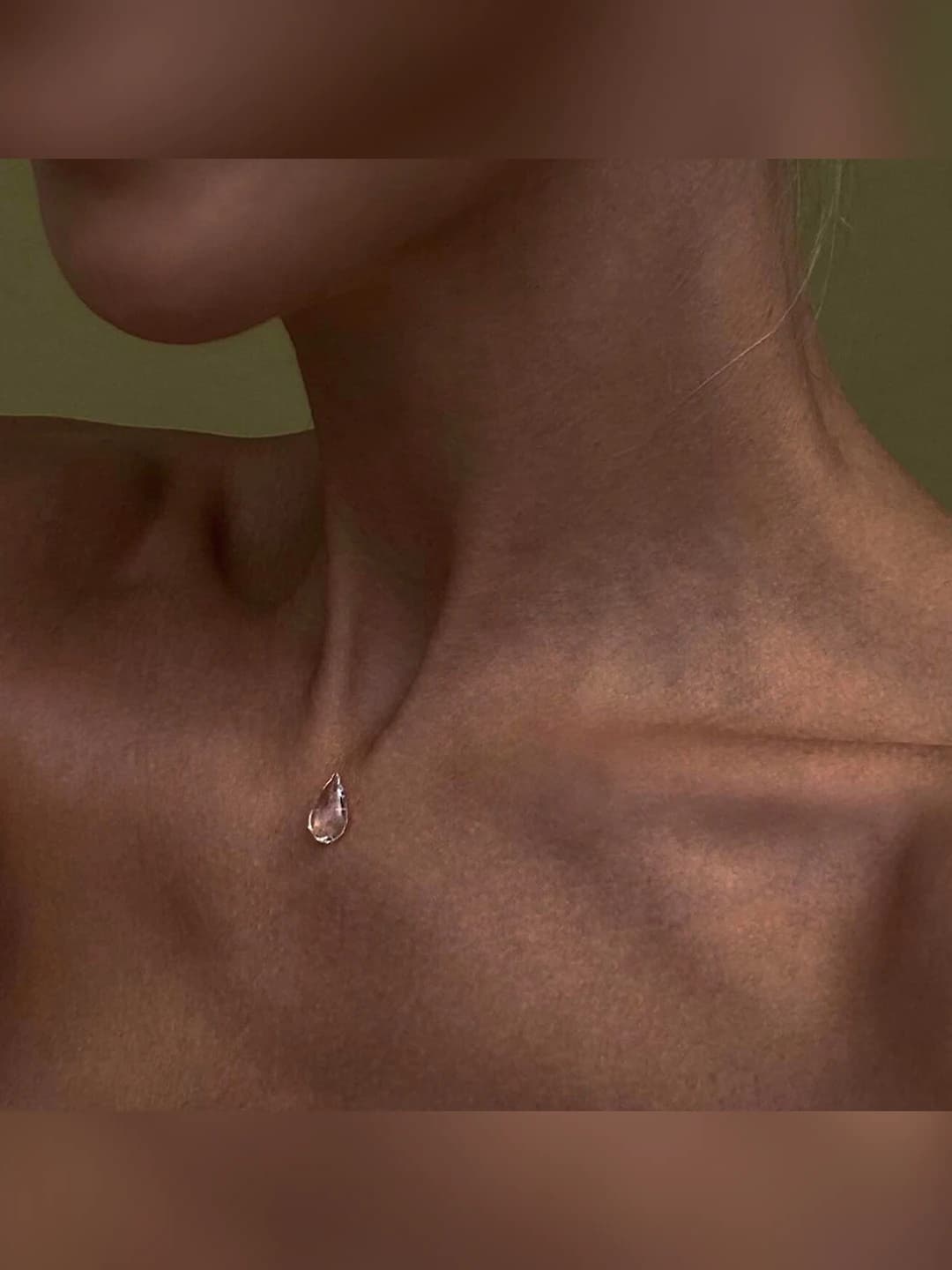 Single teardrop necklace