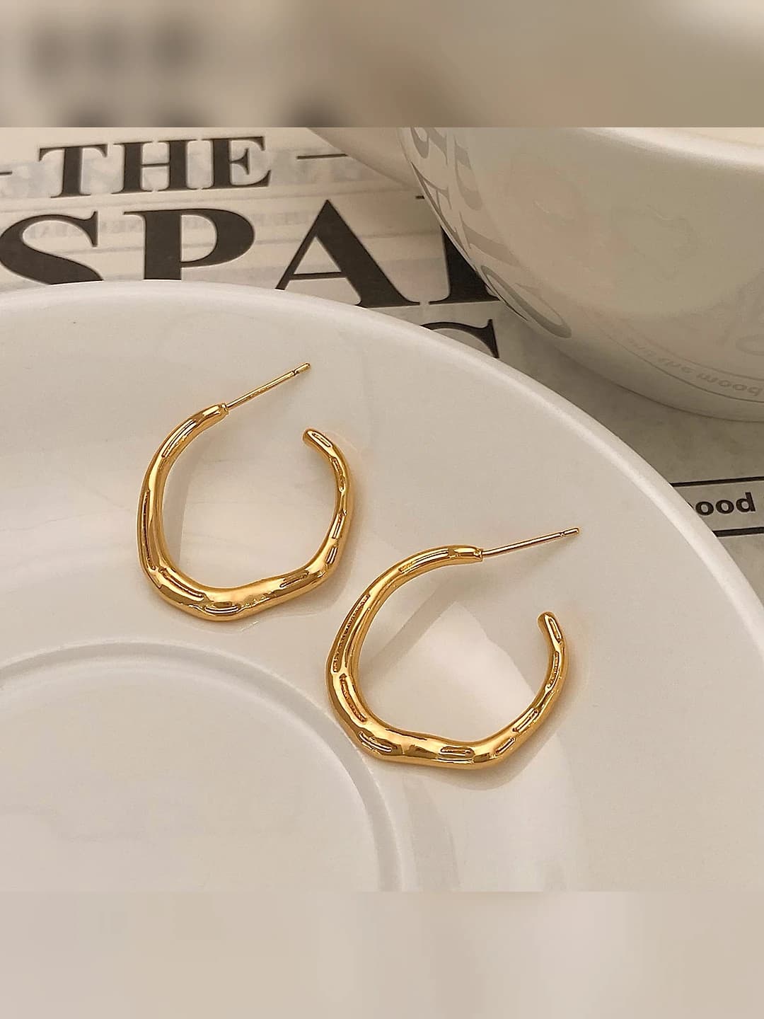 Золотые асимметричные серьги - покрытие 18K