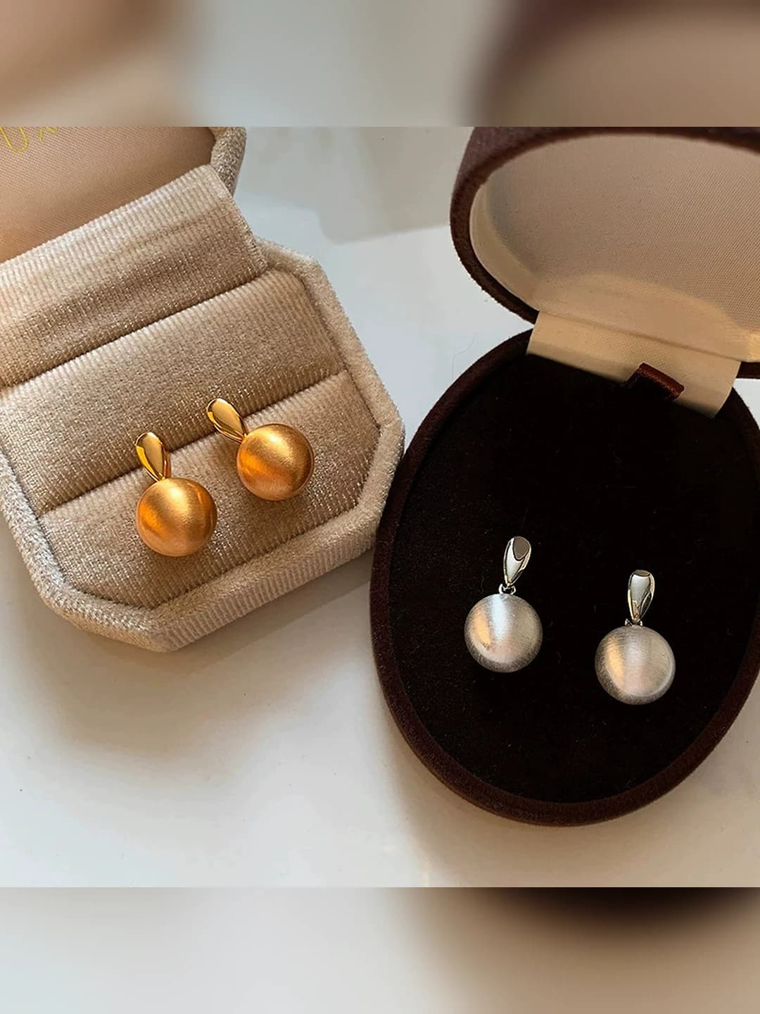 Women's 925 silver post metal silver brushed sphere earrings