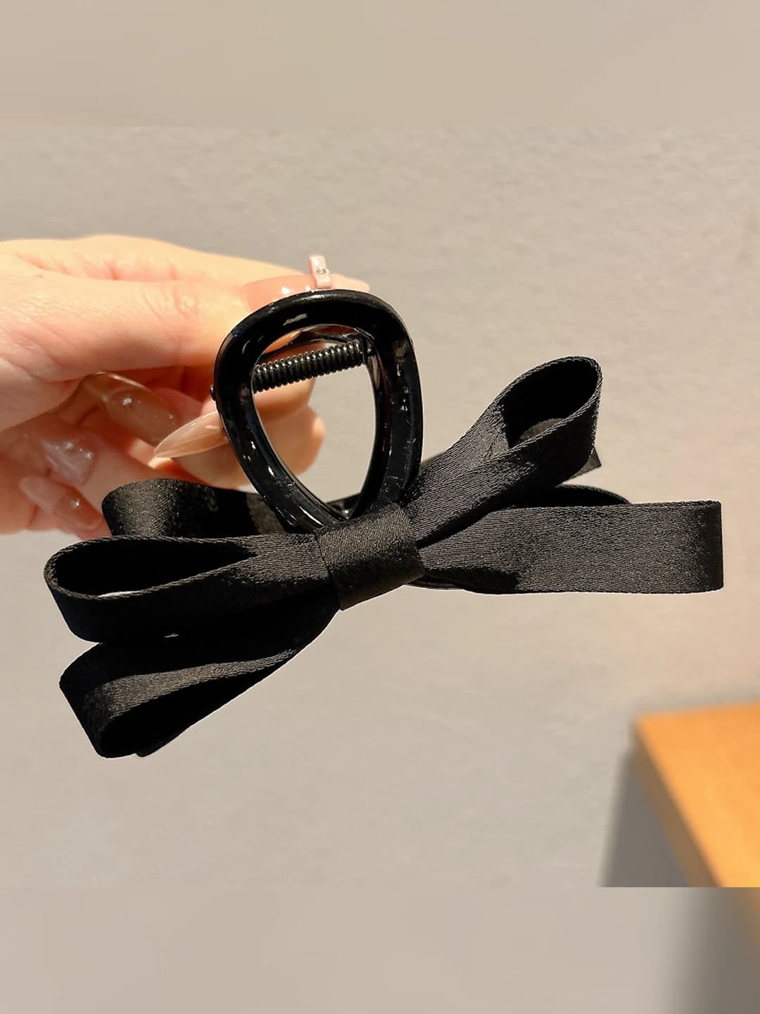 Qora, 8 sm, bow 10.5 sm