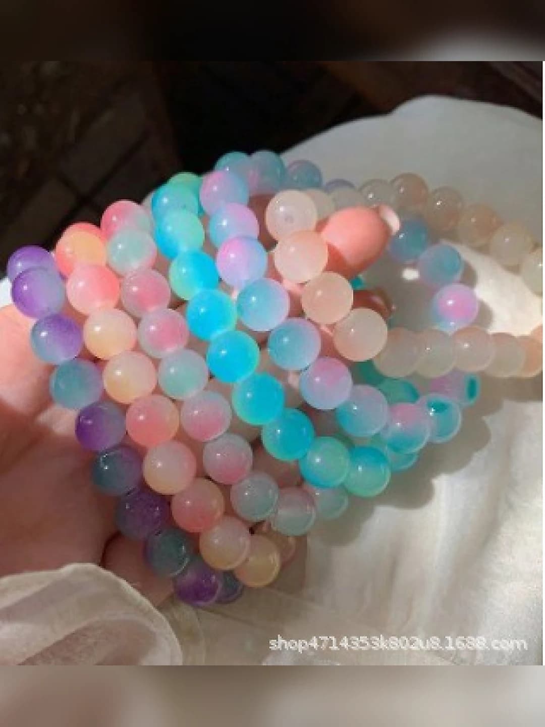 10mm glass beads, random
