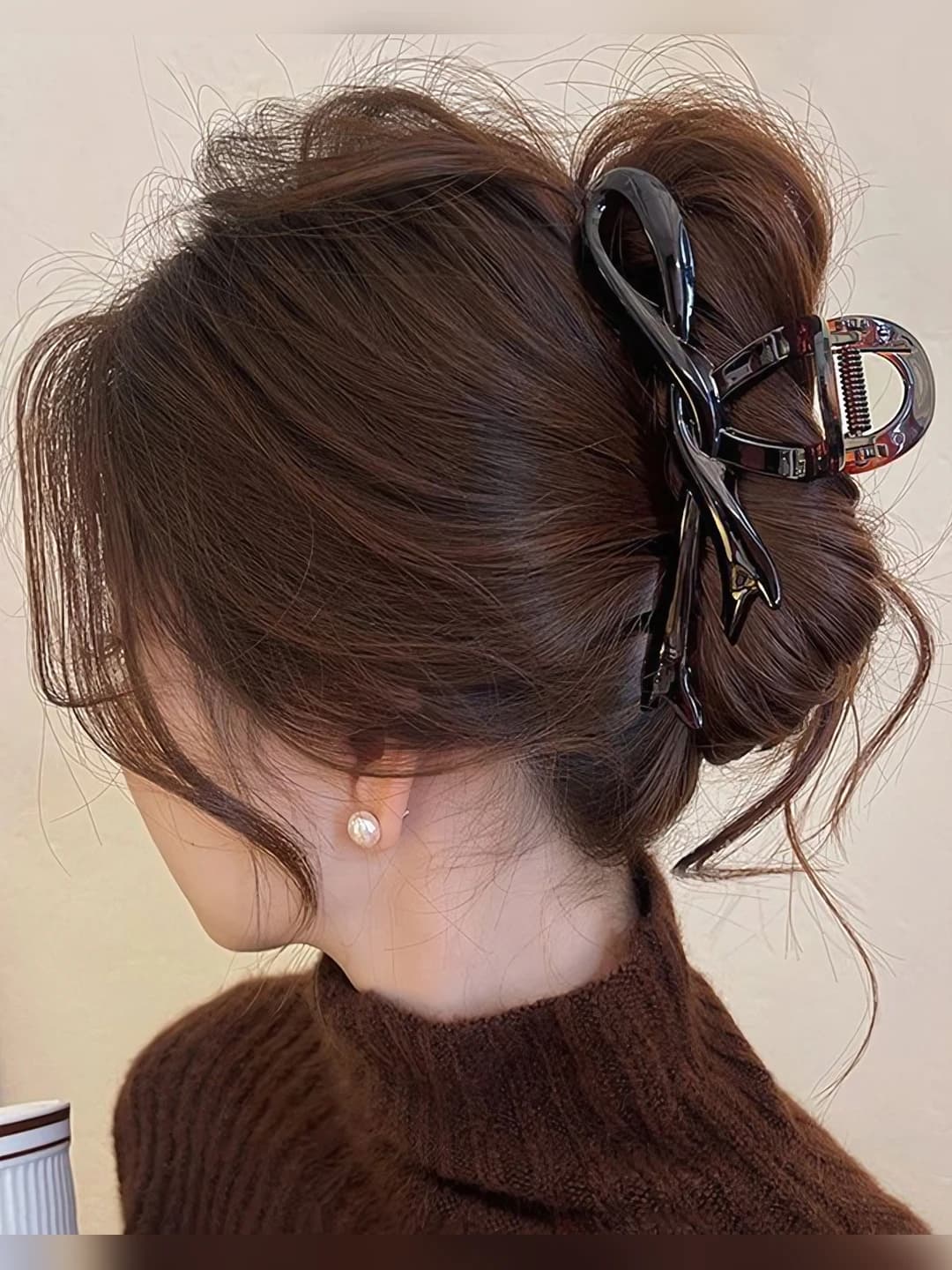 Women's hair clips and combs: large claw clips with ribbon and butterfly design for thick hair