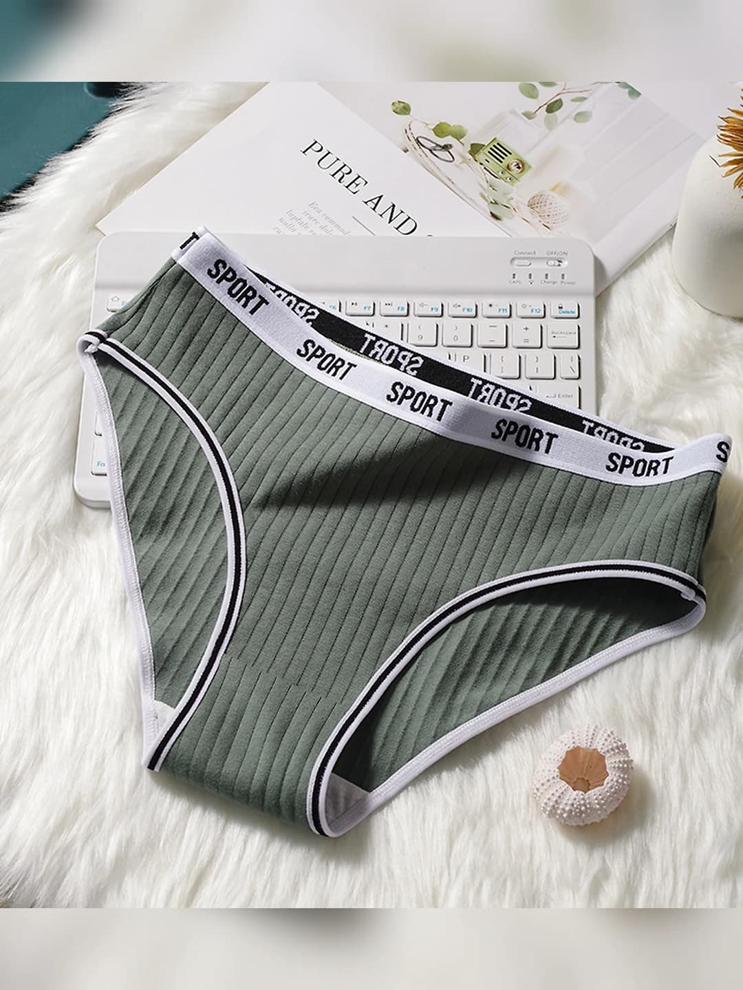 L50 Grey-green