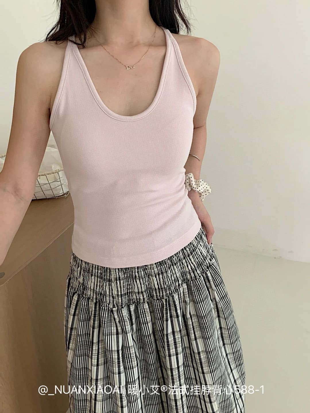 Peach pink