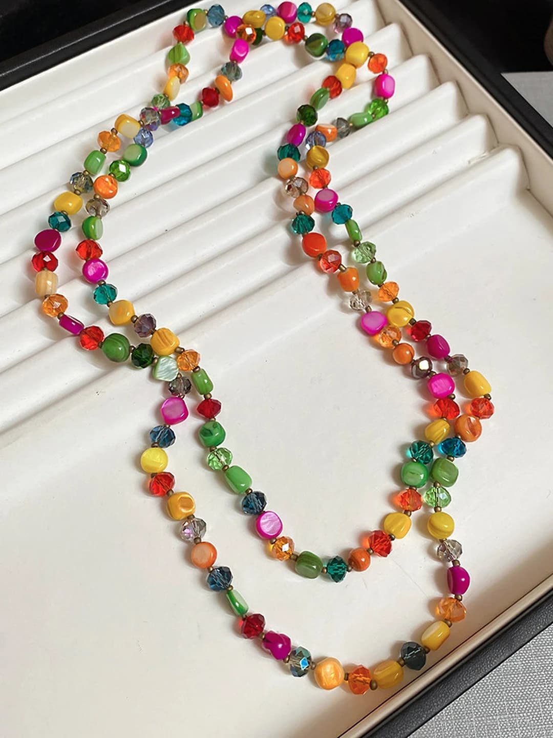 Multicolour, irregular