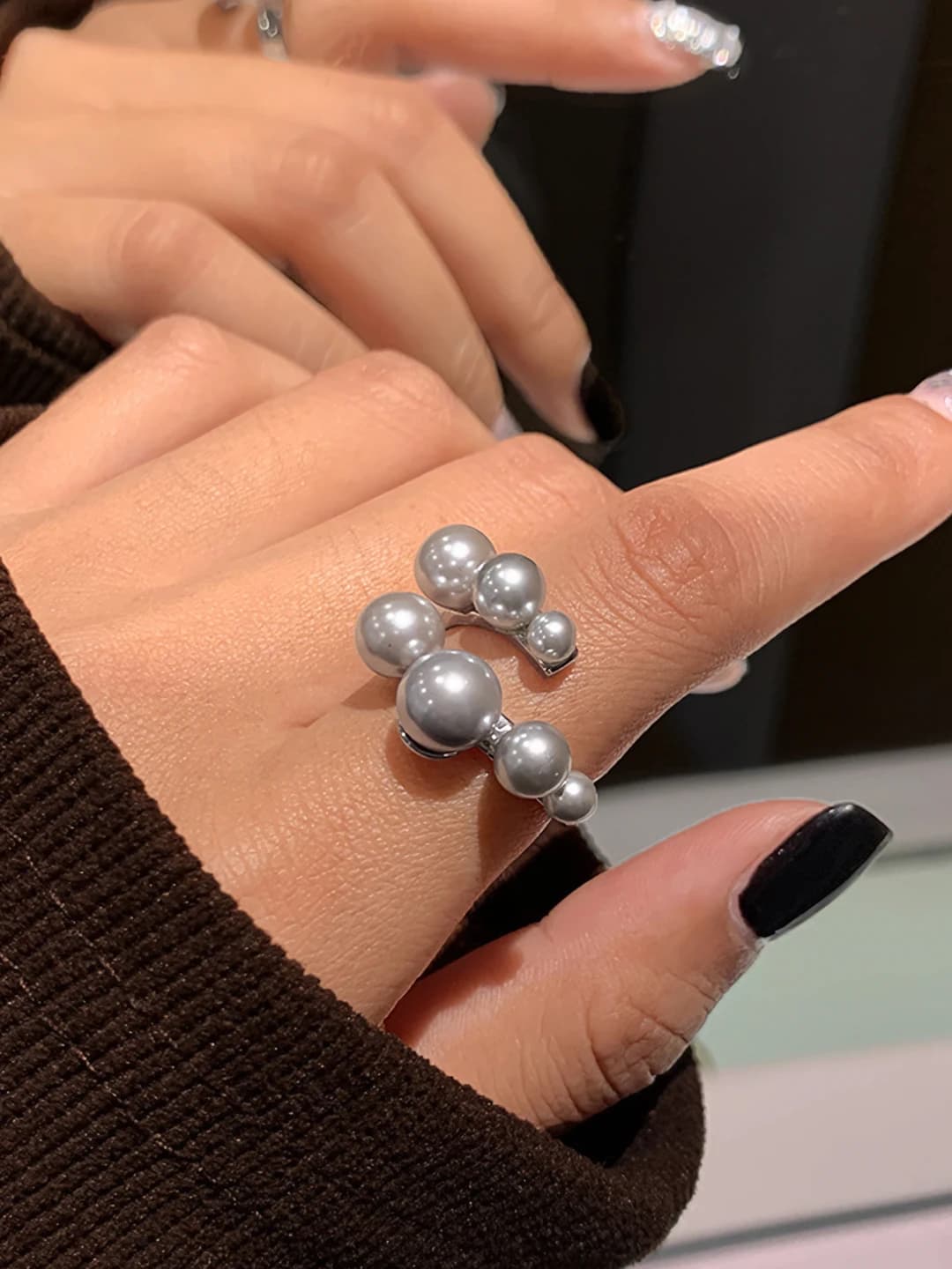 J6429 white pearl