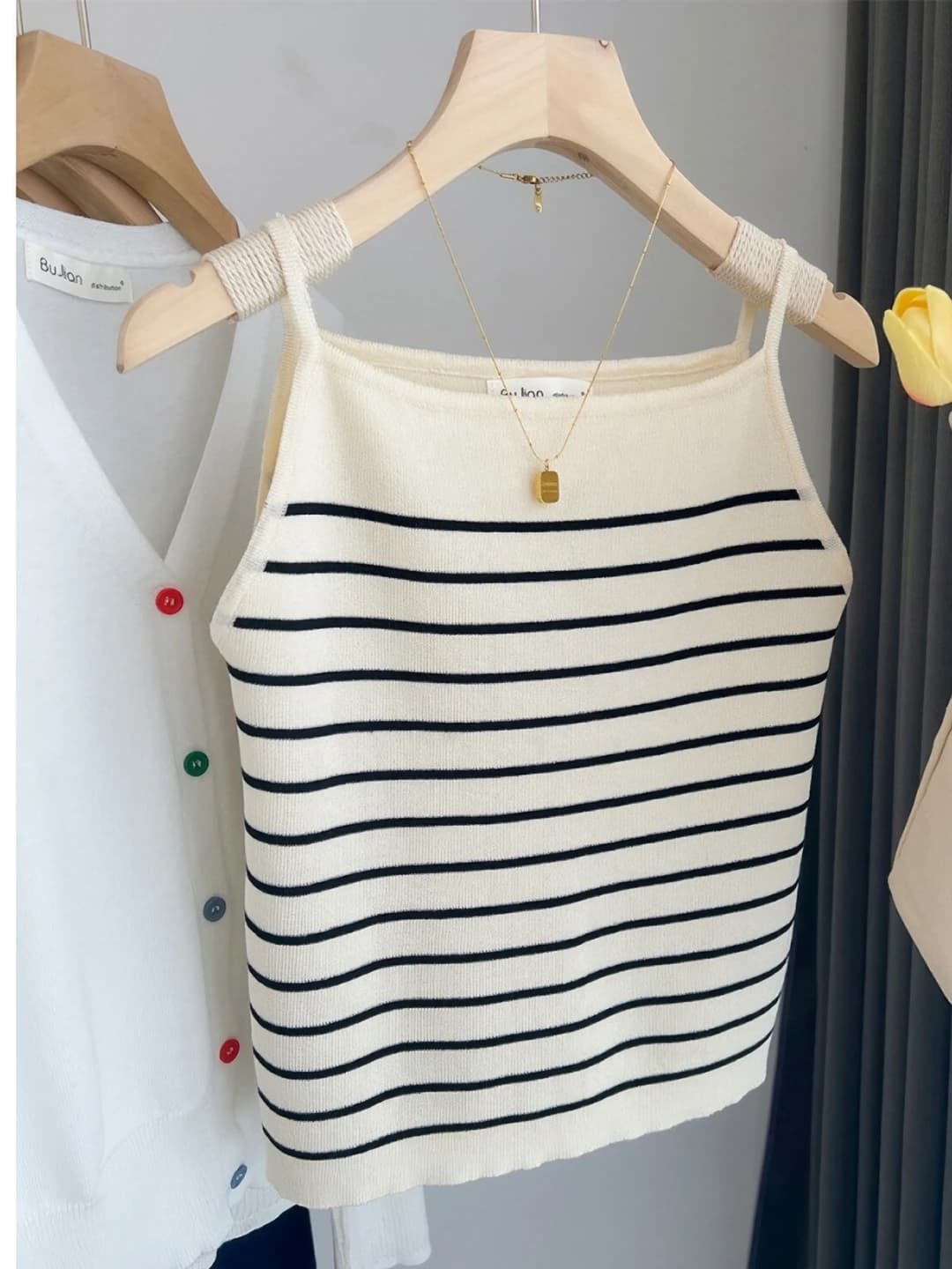 Women's summer slim fit cropped sleeveless strap top striped, slimming