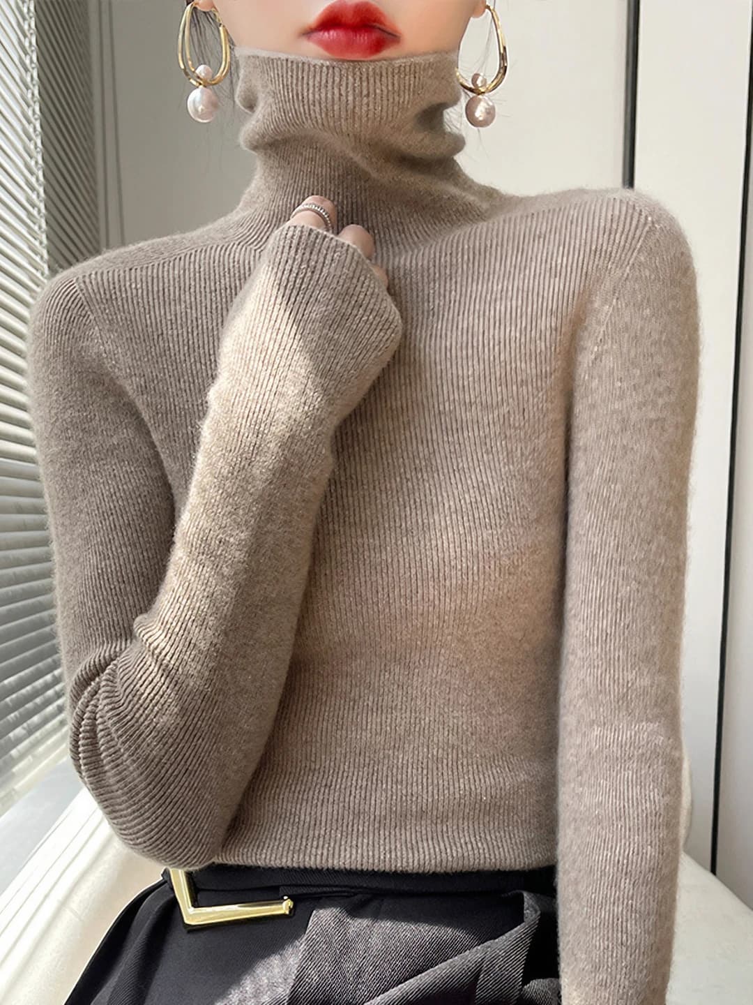 Elegant camel
