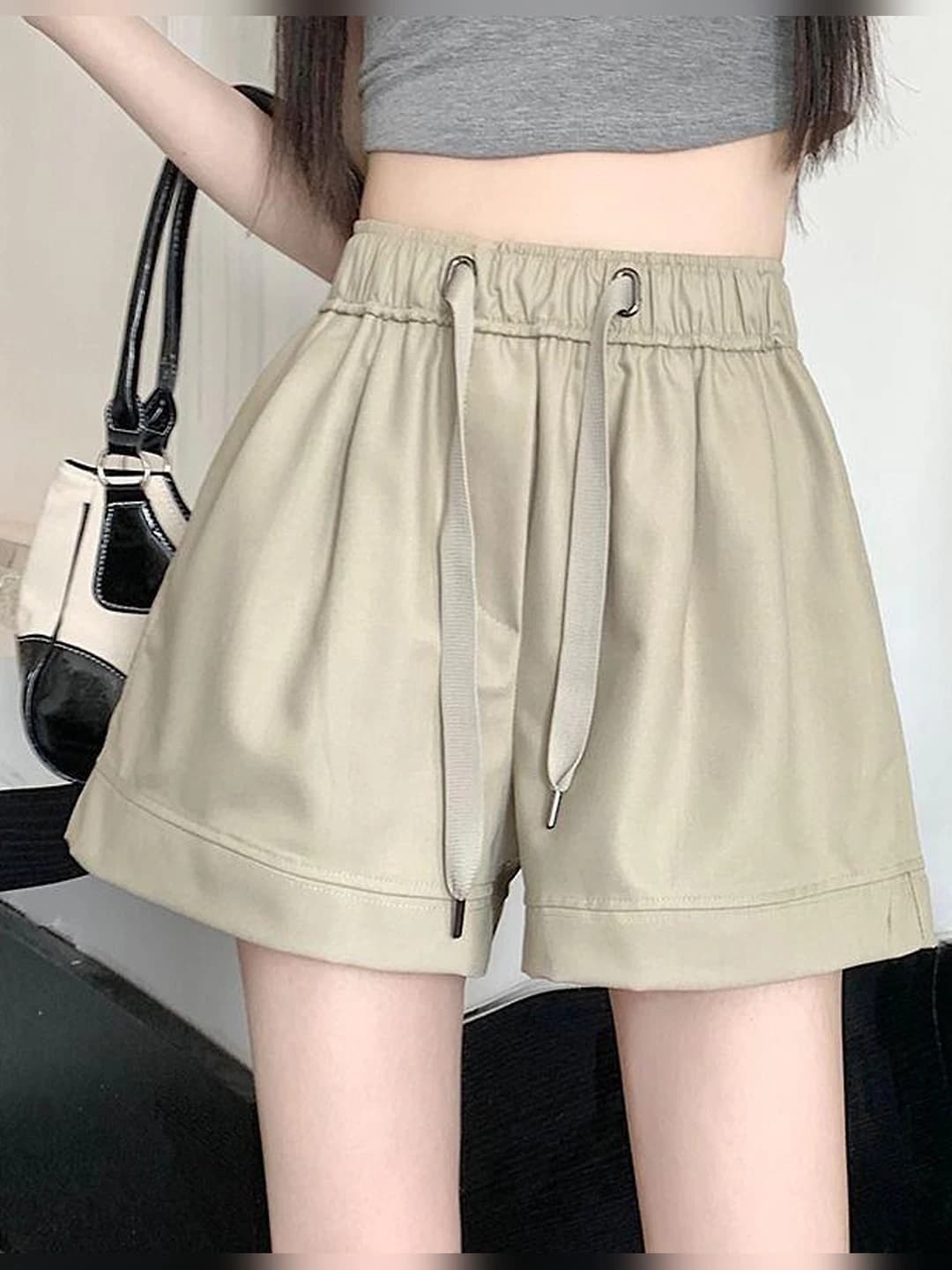 Women's summer thin loose A-line shorts with elastic waist, casual sports trousers