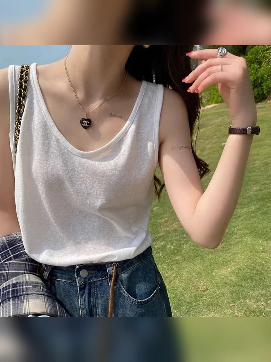 Women's summer sleeveless tank top, V-neck, loose fit, solid colour, slimming, casual style