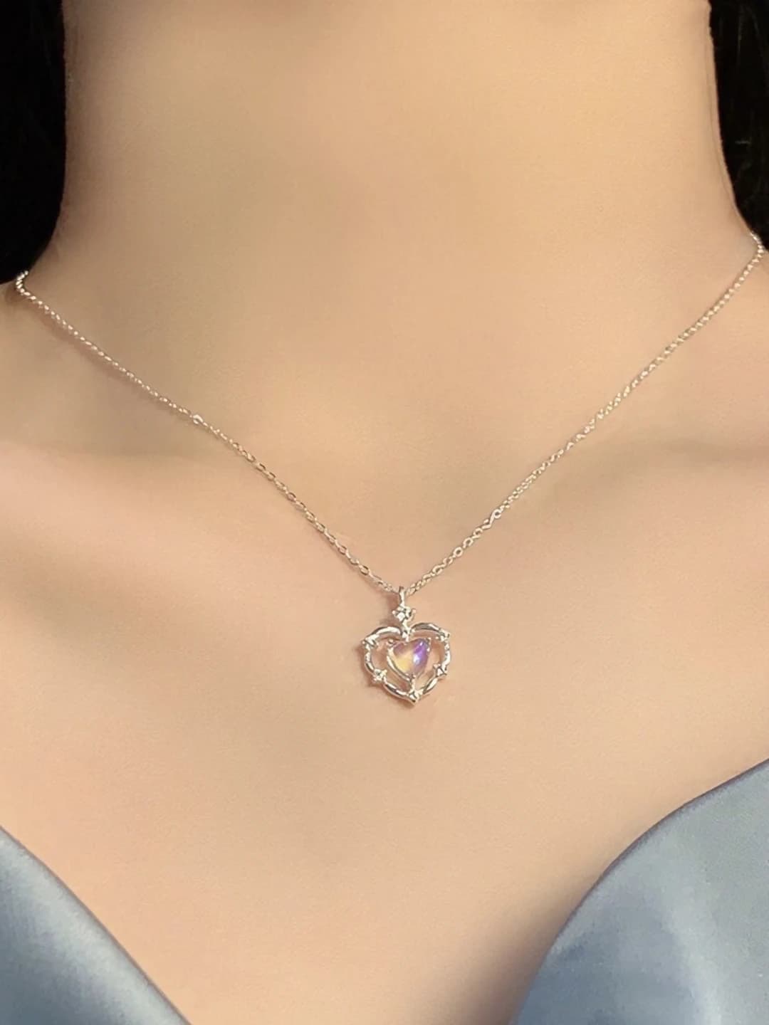 Women's winter gradient heart clavicle chain, Korean-Japanese style