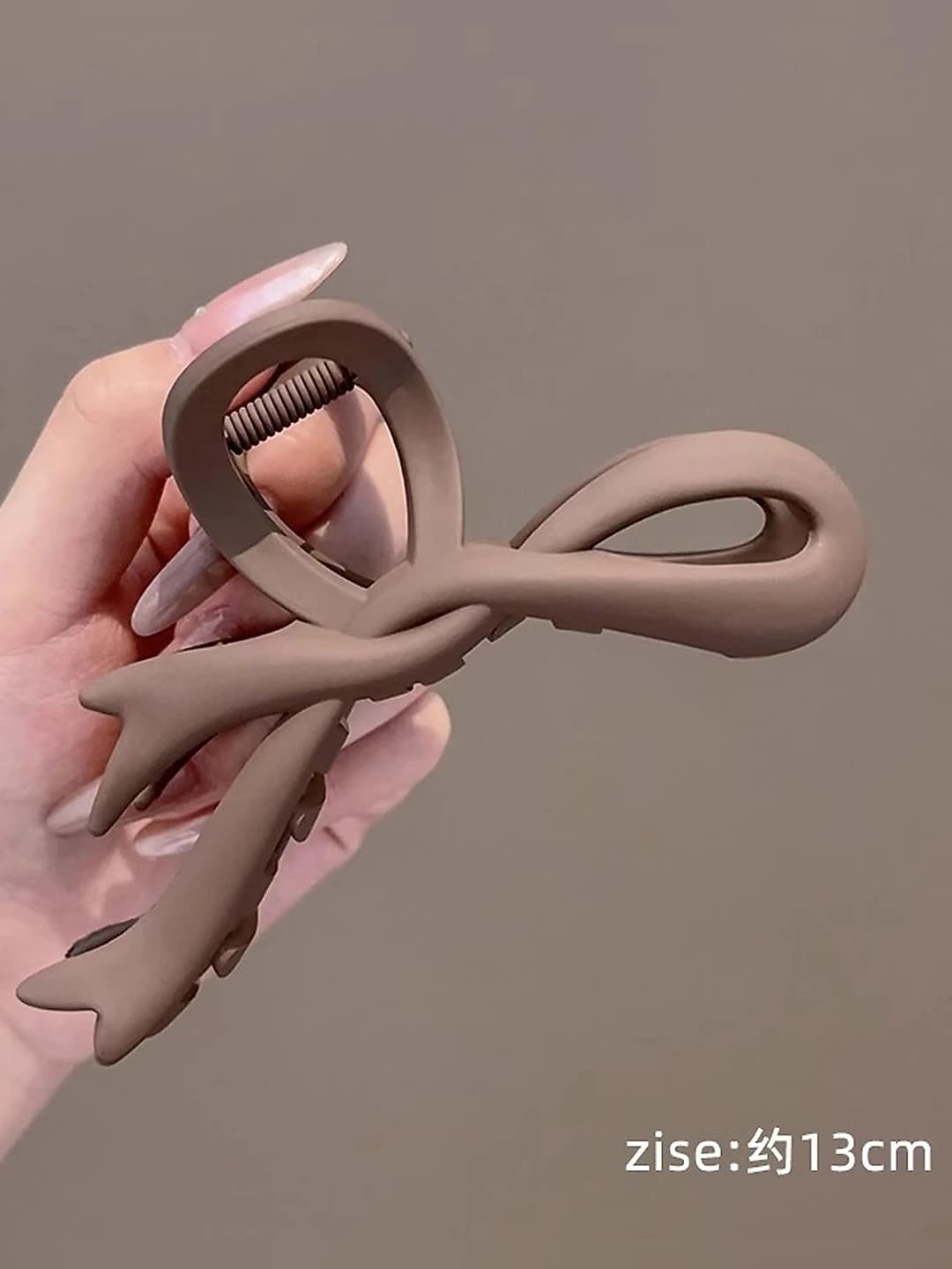 Light coffee, bow. 13 cm