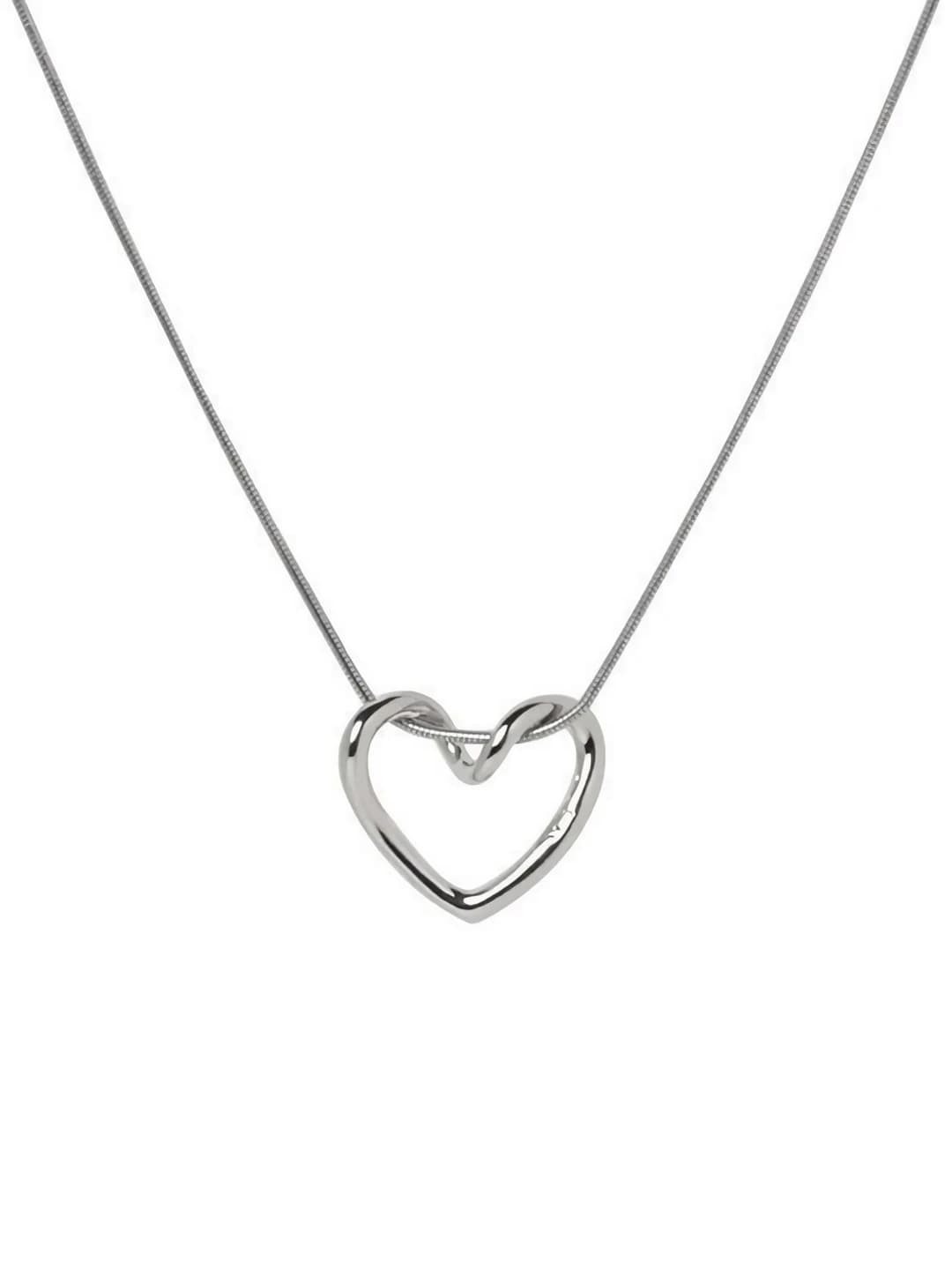 Cut-out heart necklace