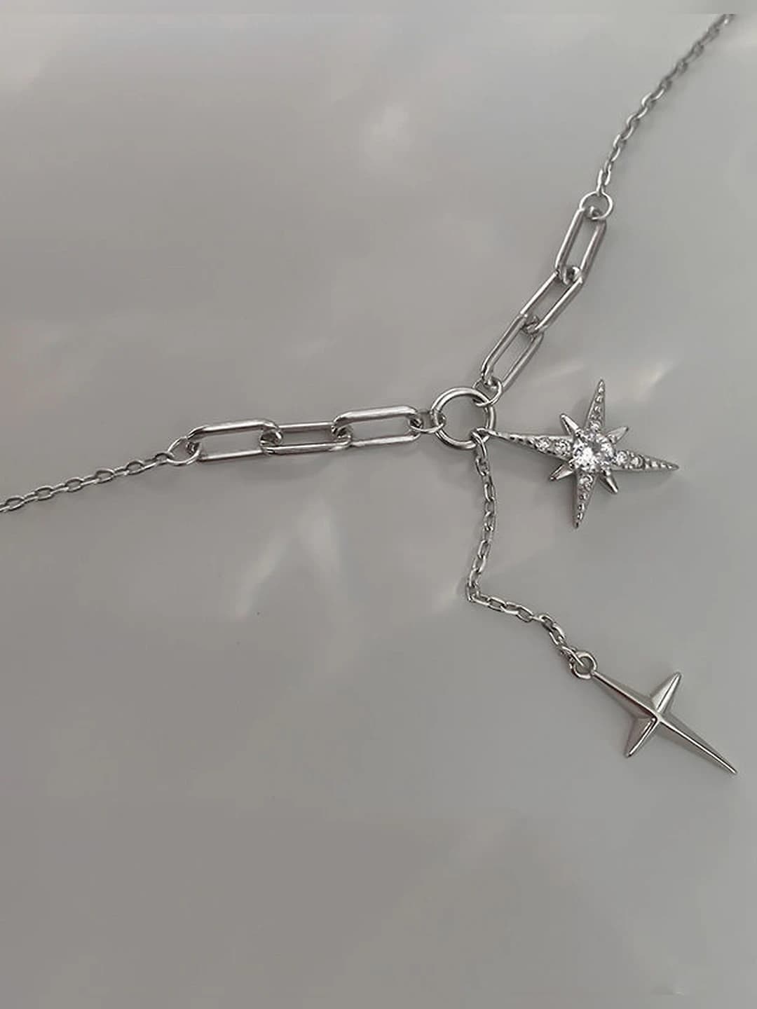 Six-pointed star pendant