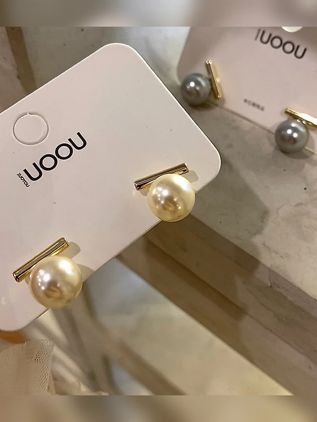 Ayollar uchun kulrang perla quloq o'rlari, retro uslub, oddiy dizayn