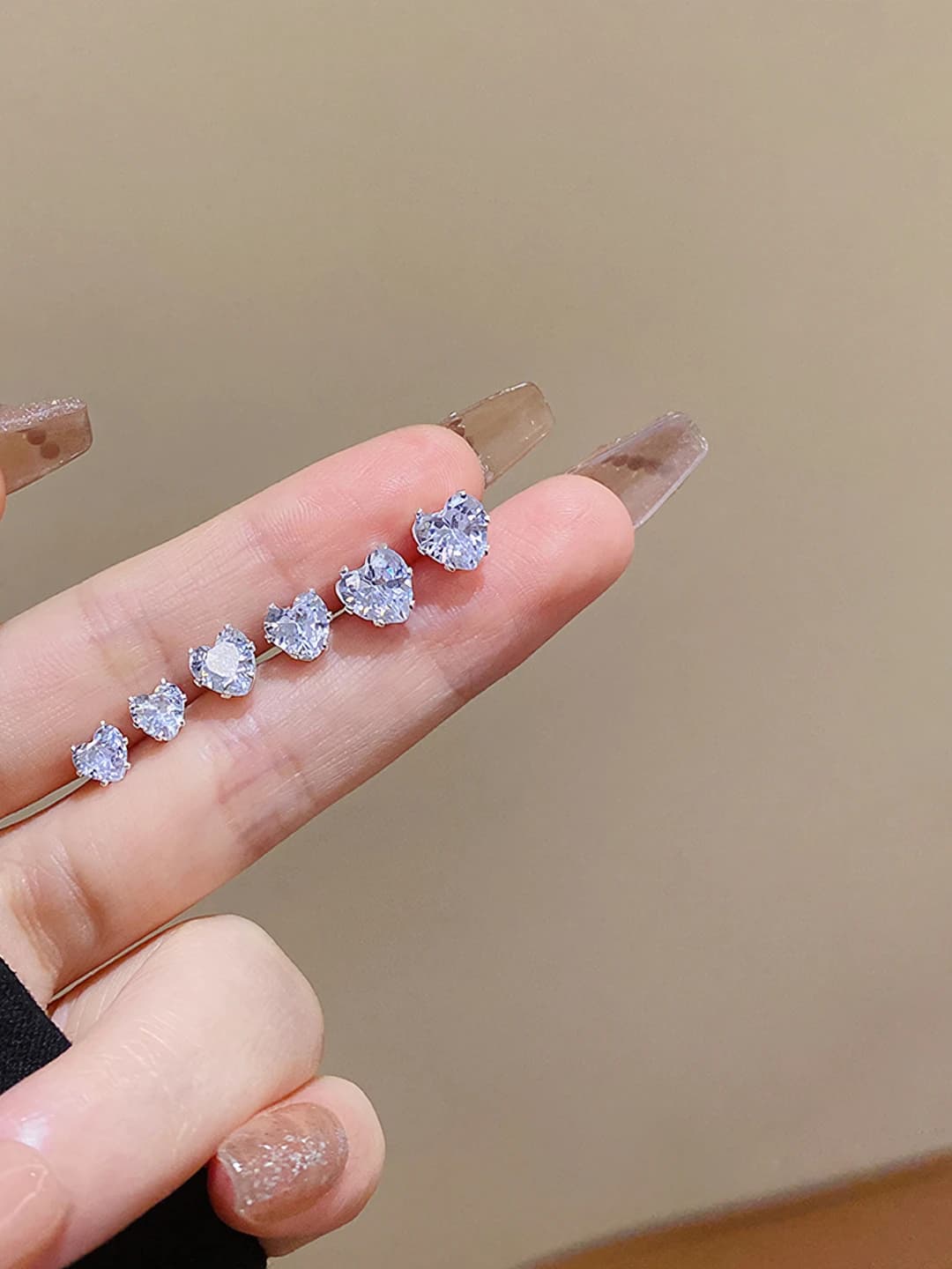 Women's 925 silver post zircon heart stud earrings, Korean style