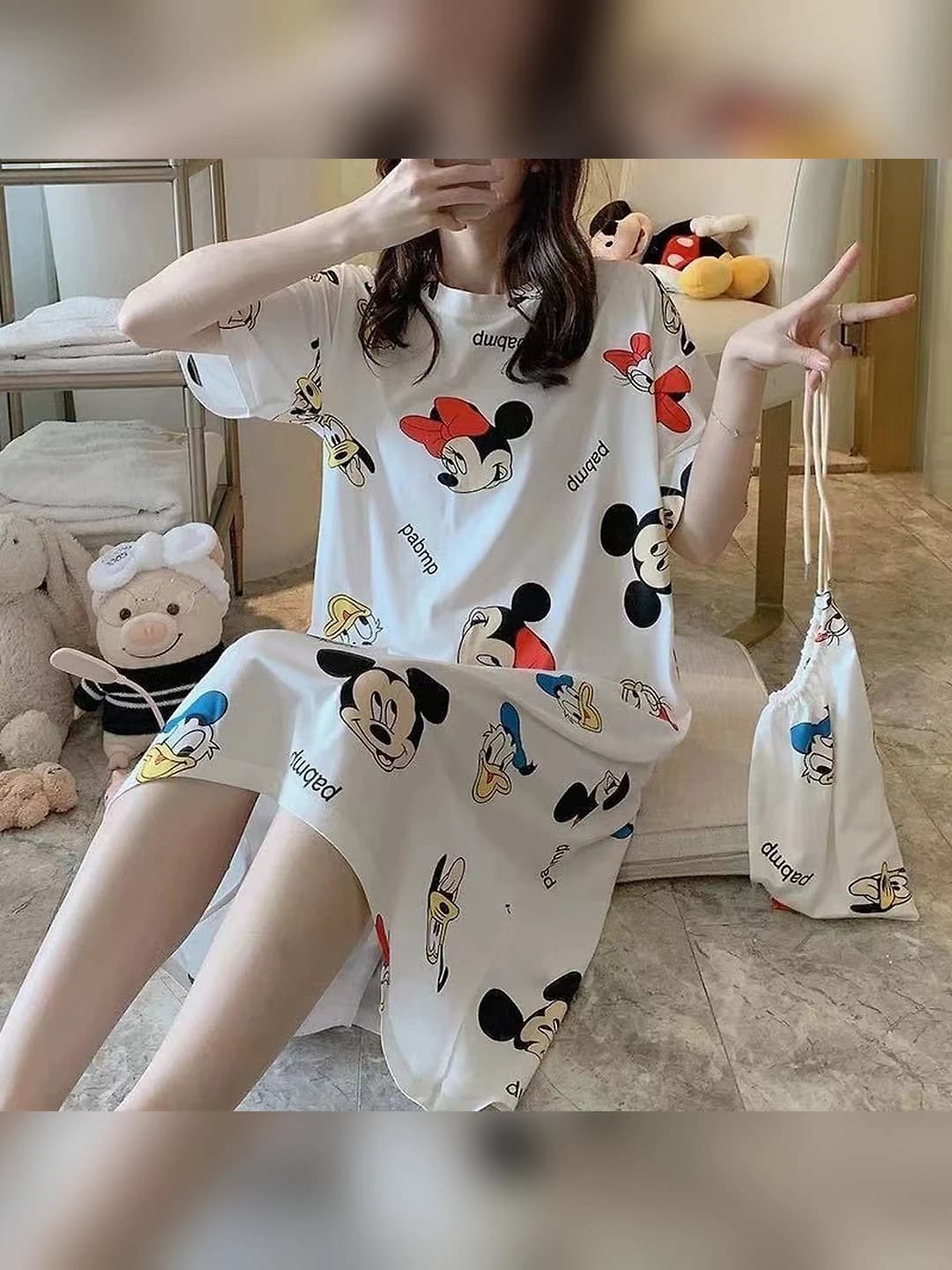 Белый Mickey