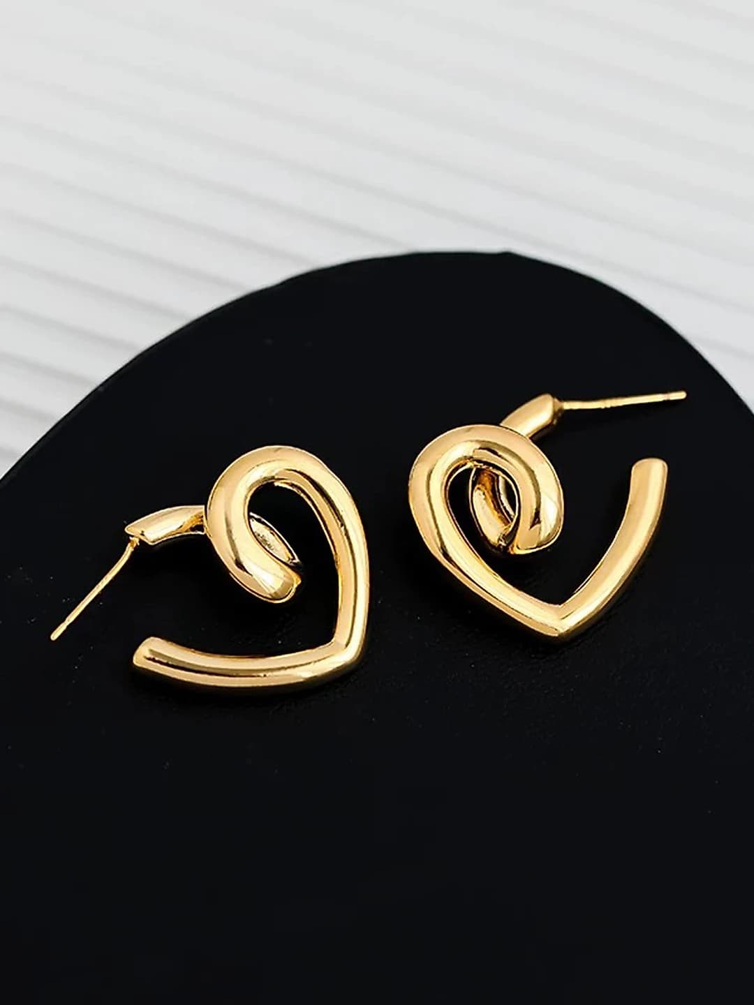 Gold heart studs