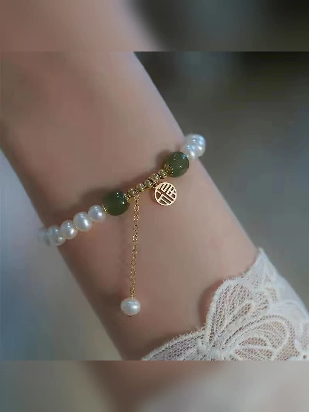 Women's retro style bracelet with pearls and Chinese characters