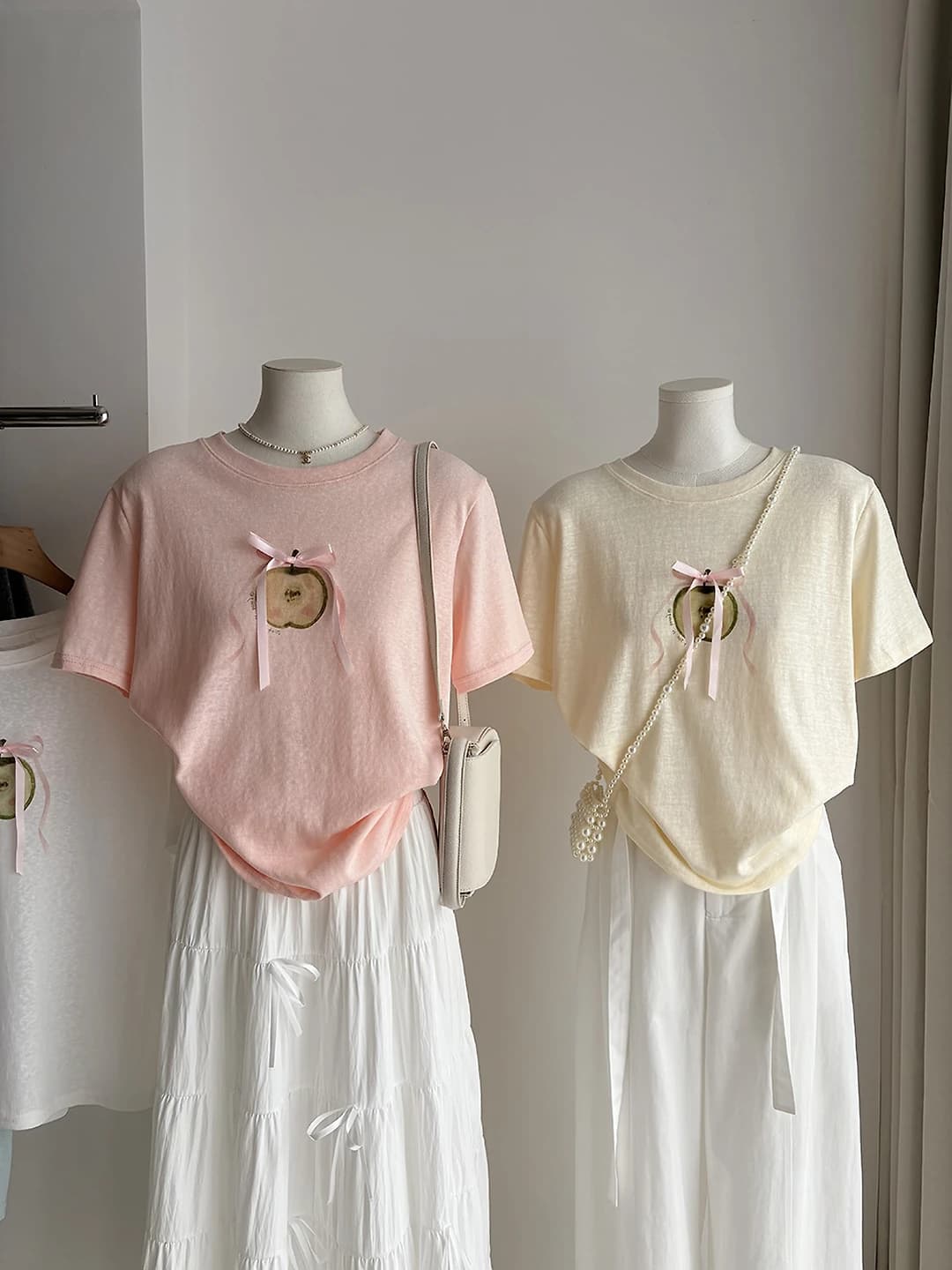 Women's summer t-shirt, thin, crew neck, short sleeve, loose fit, fruit and bow print, 90%–95% cotton