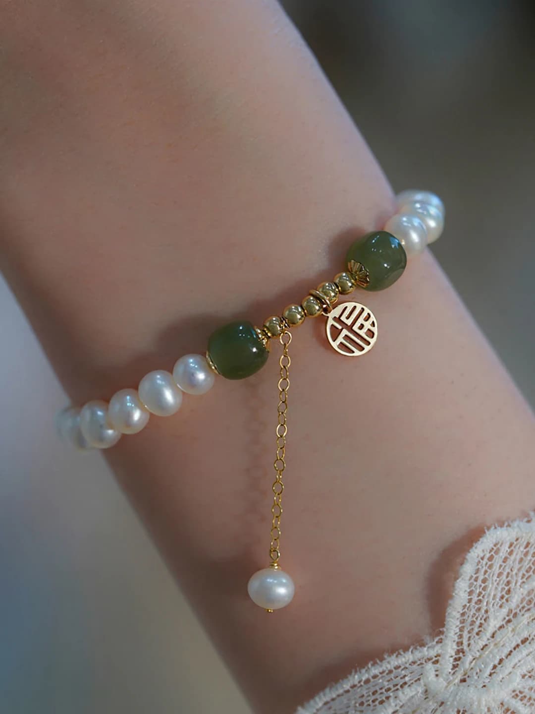 Two green cat's eye bracelet fortune char pearl bracelet