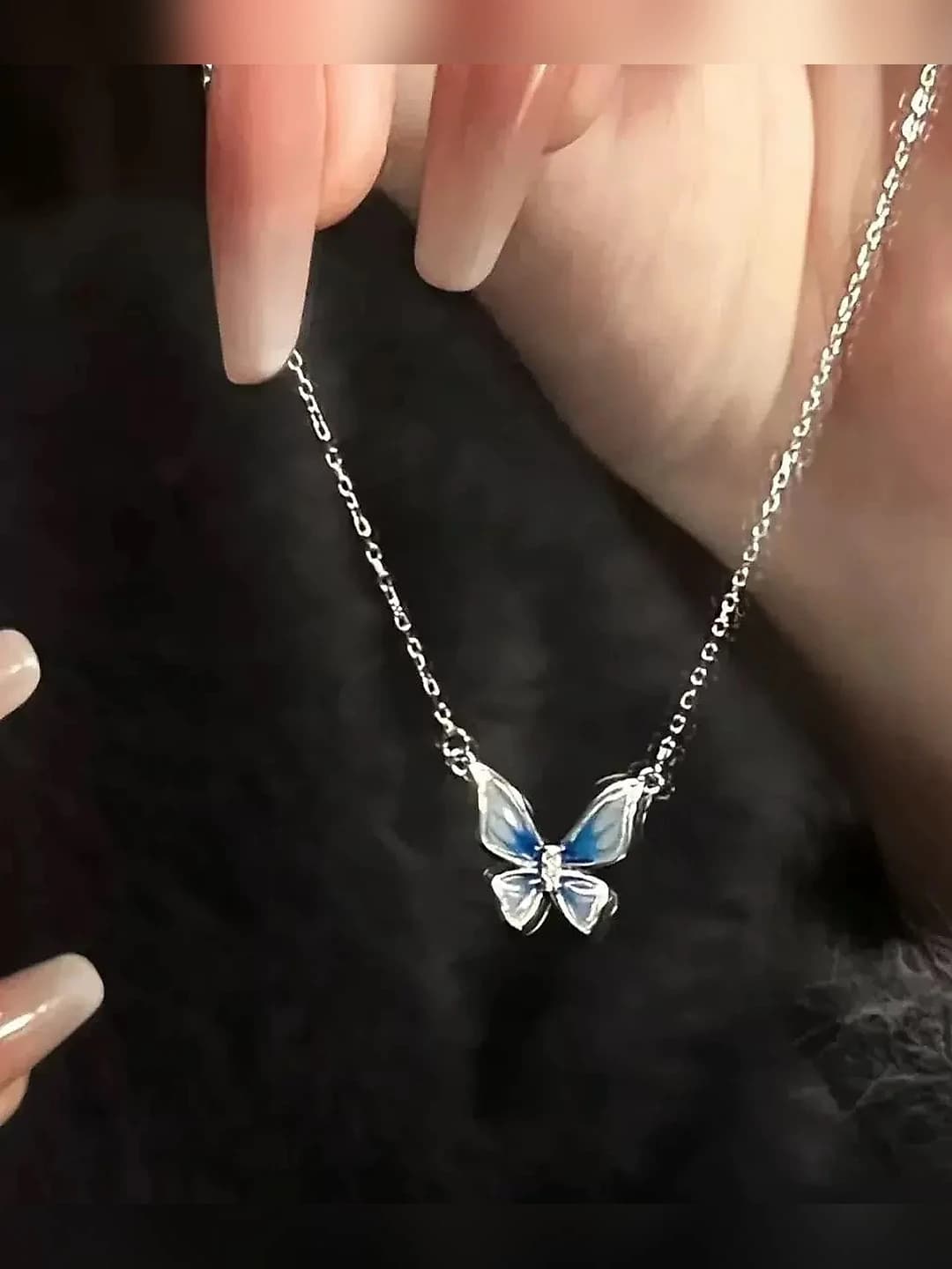 Gradient moviy kapalak zanjir