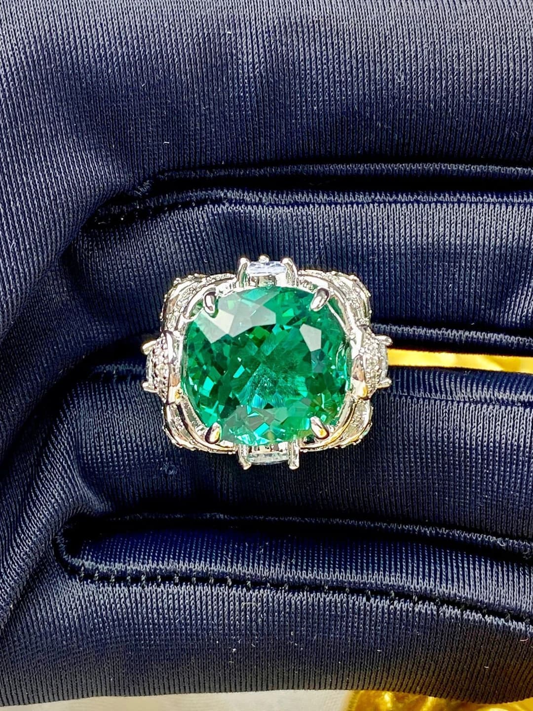 Green diamond ring (adjustable)