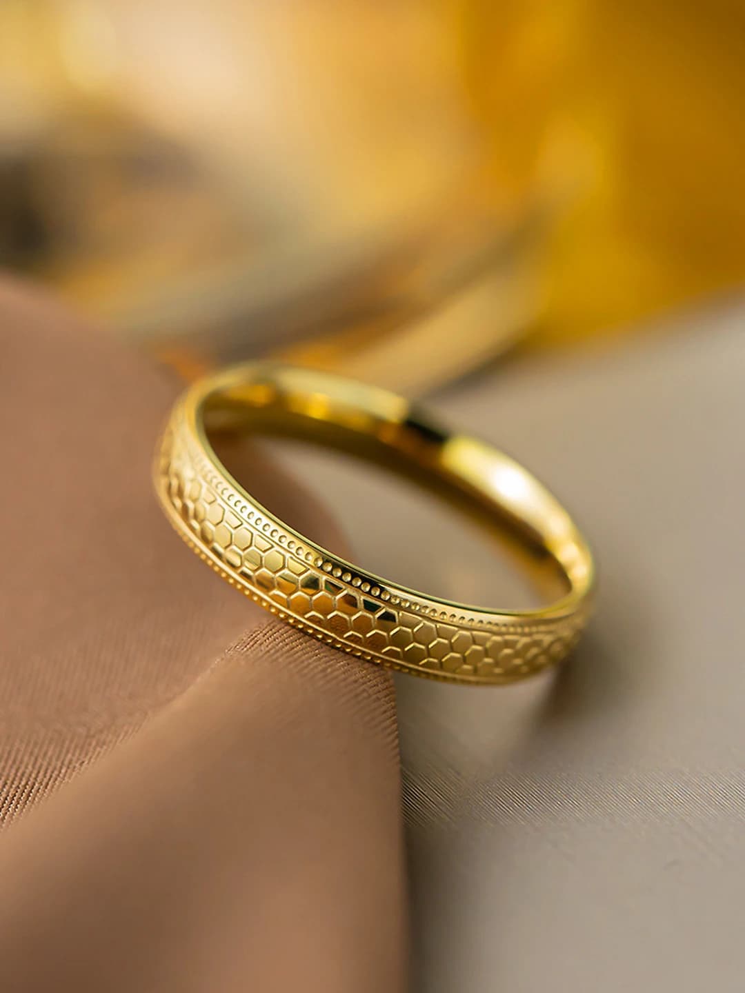 Fish scale ring