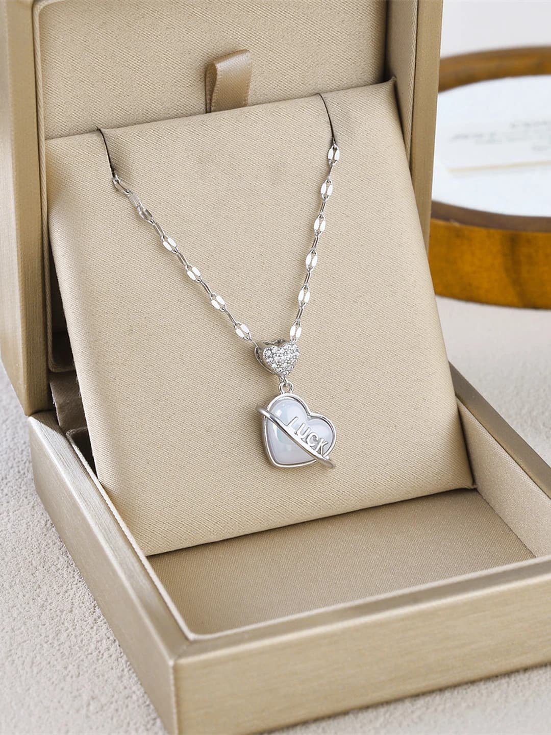 1060-Silver heart