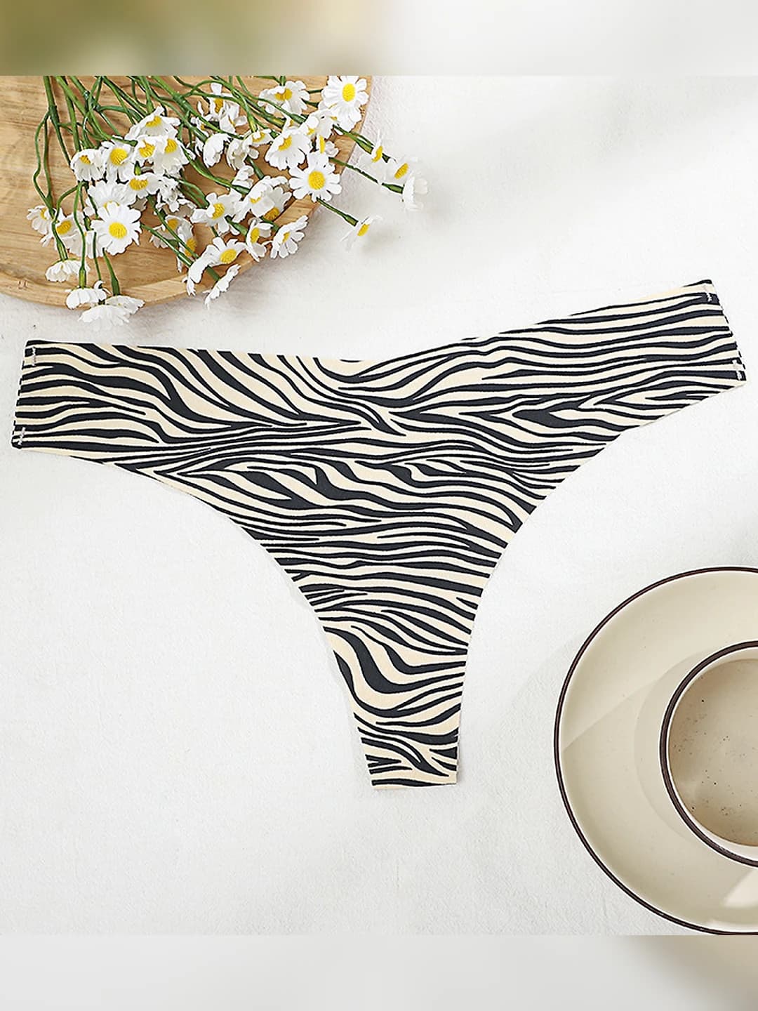 Nude zebra