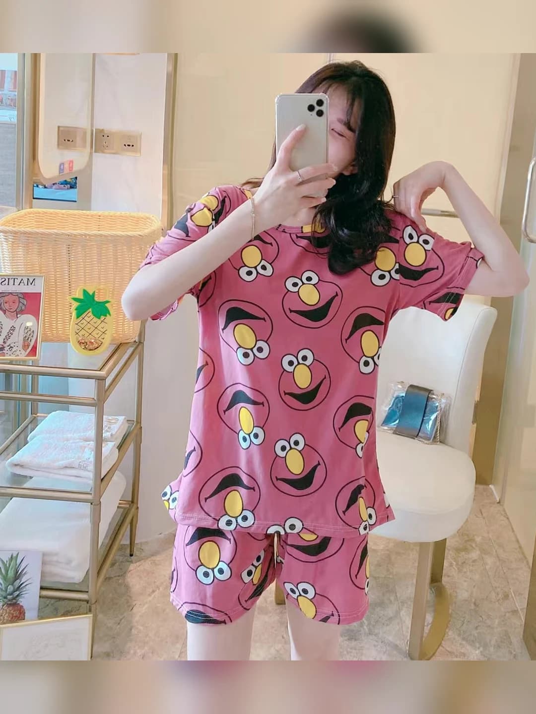 Qisqa yengli qizil Baraz