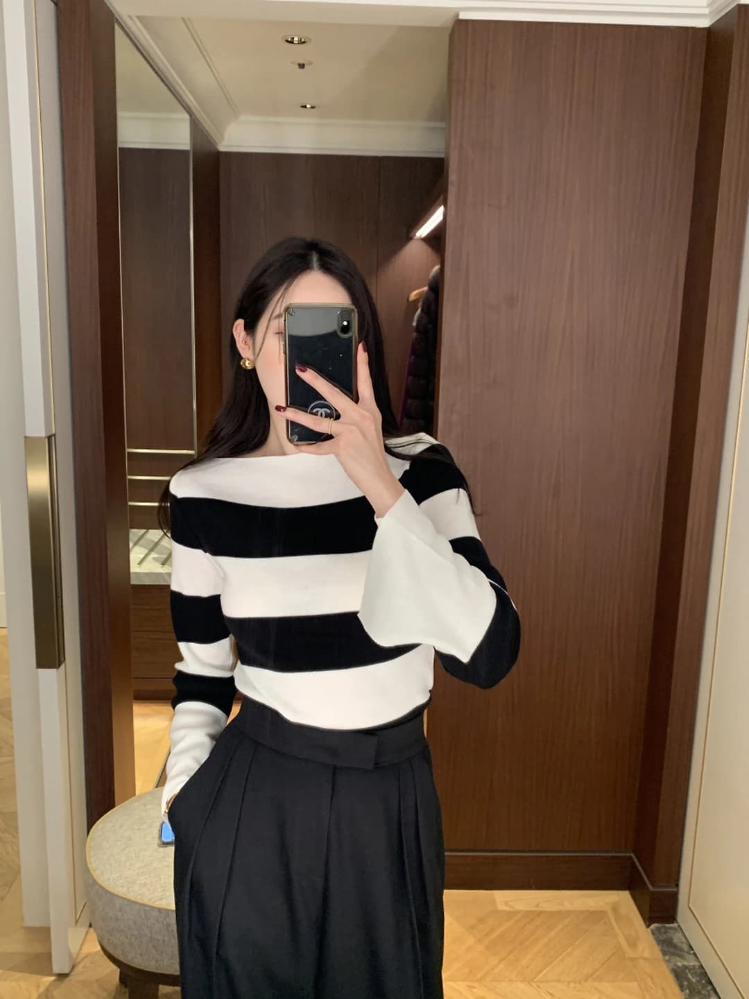 Black stripes