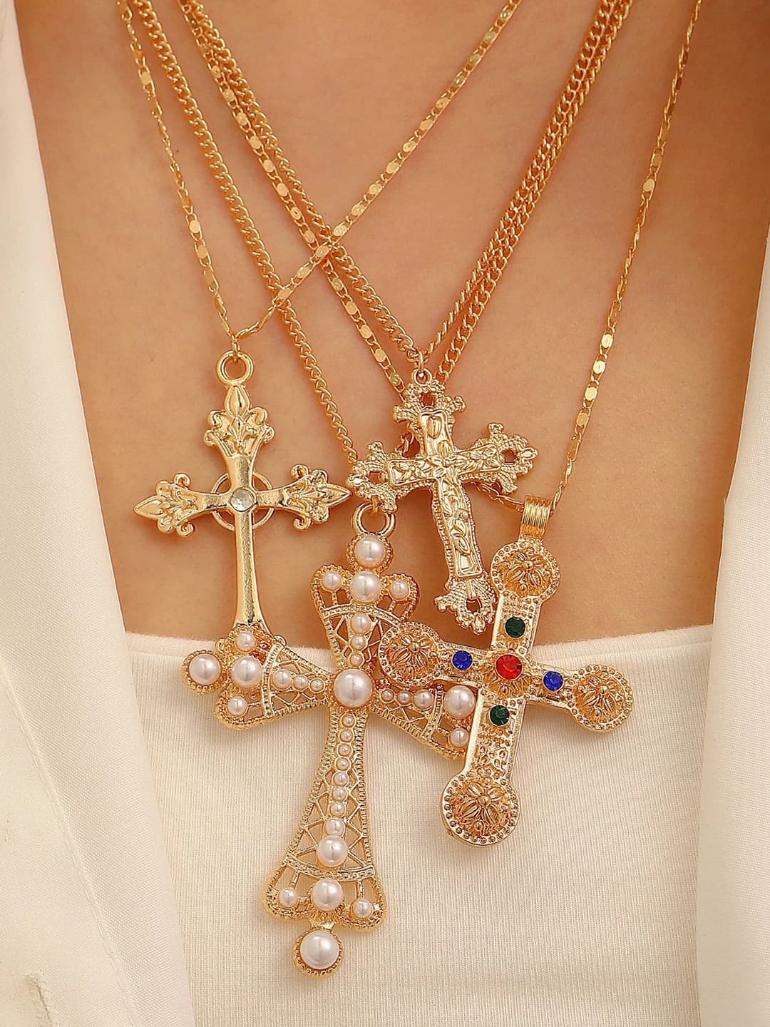 Women's cross pendant necklace in ins style with geometric shape