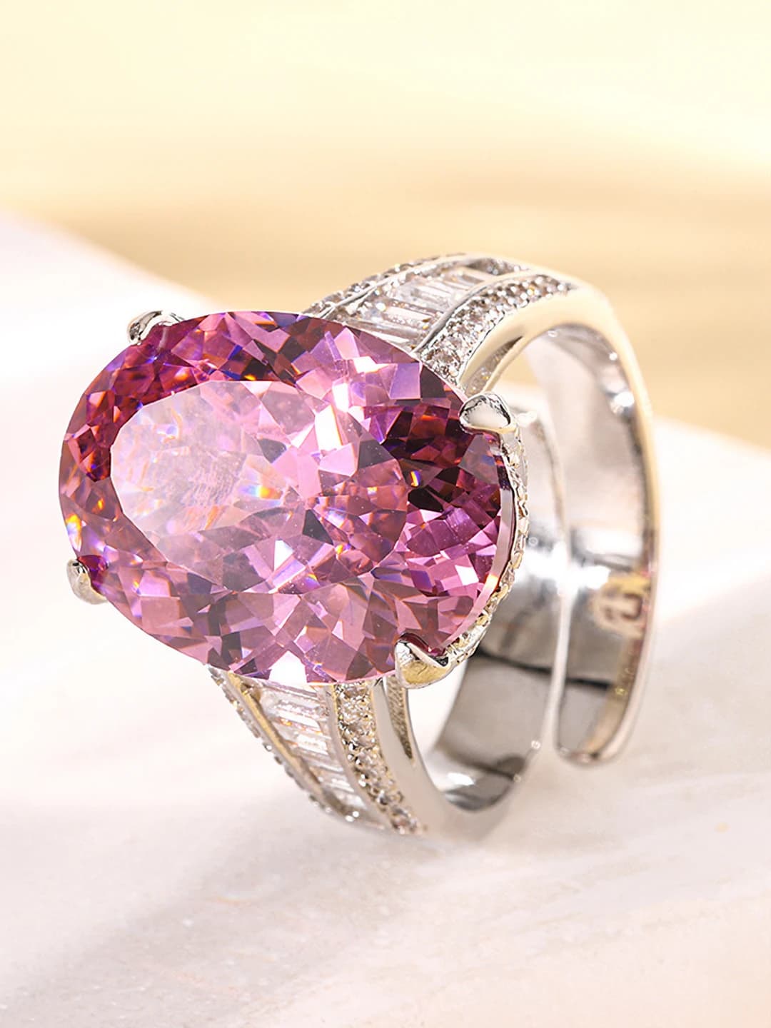 Women's 2026 retro style geometric ring, gold-plated copper base with zirconia