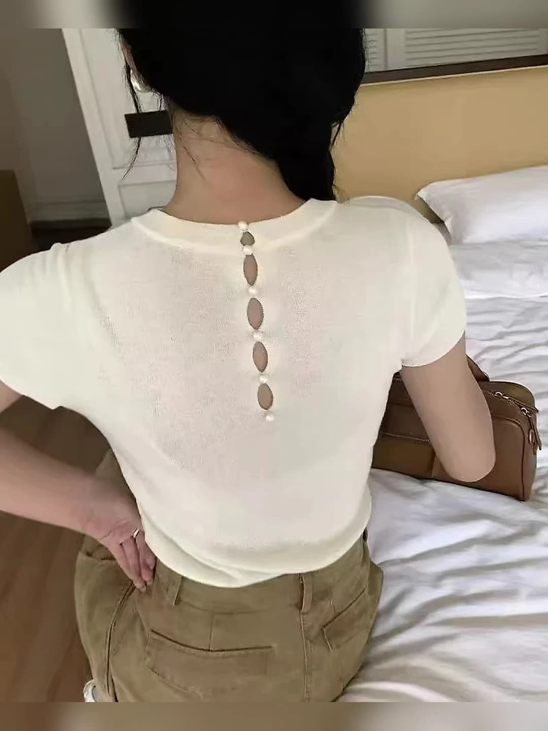 Women's summer thin ice-silk fabric knitted tops, solid colour, slim fit, crew neck, short sleeve, cut-out design