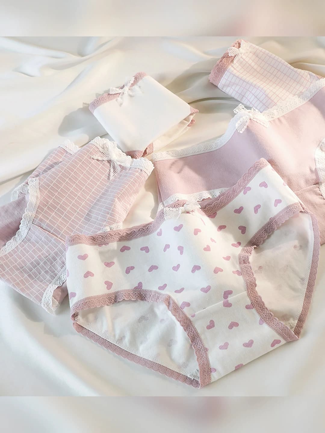 Women's all-cotton briefs, low waist, all-season, seamless, breathable, patterned