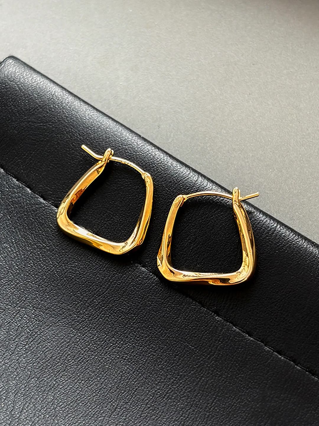RF424 Gold Small