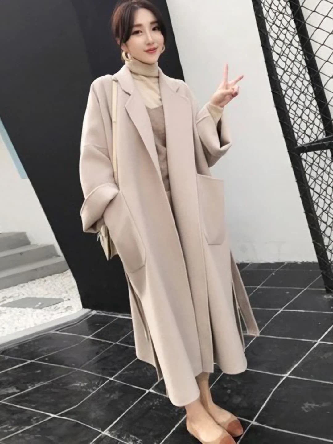 9067 off-white, padded