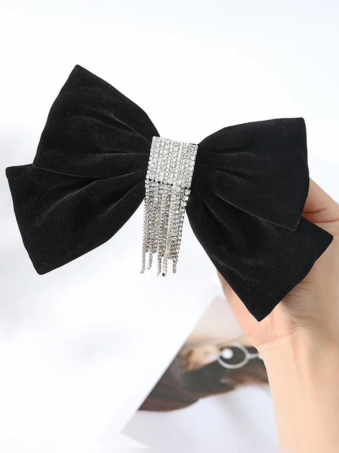 Black square tassel