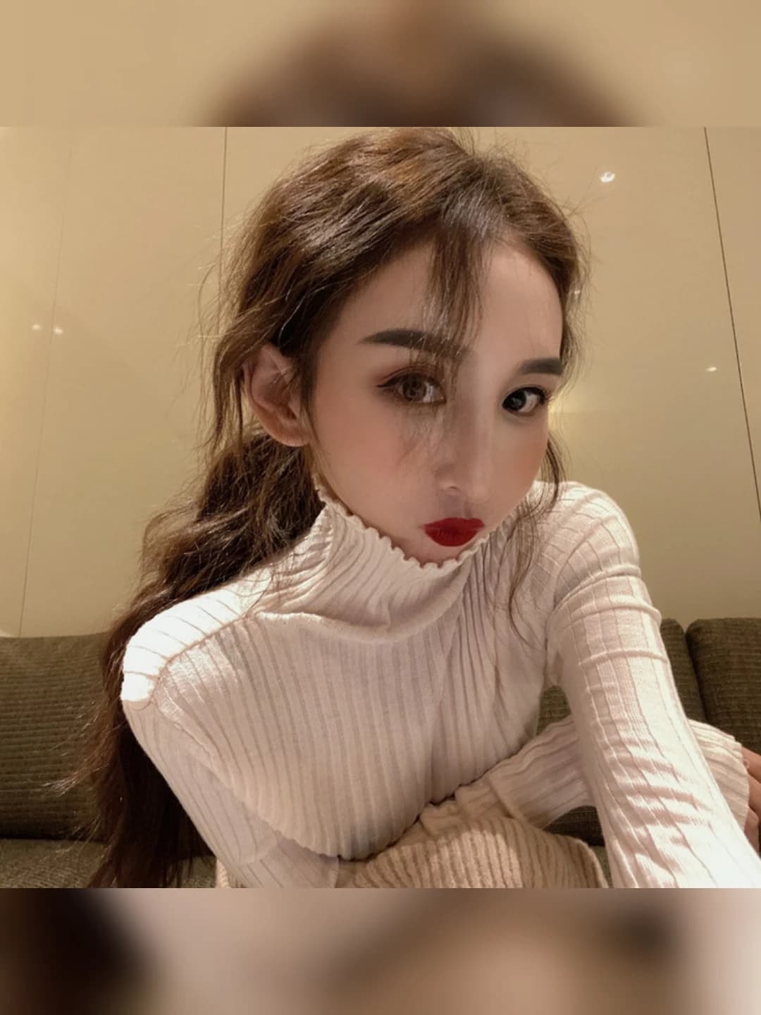 Women's Korean style high neck slim fit long sleeve cropped sweater for autumn-winter