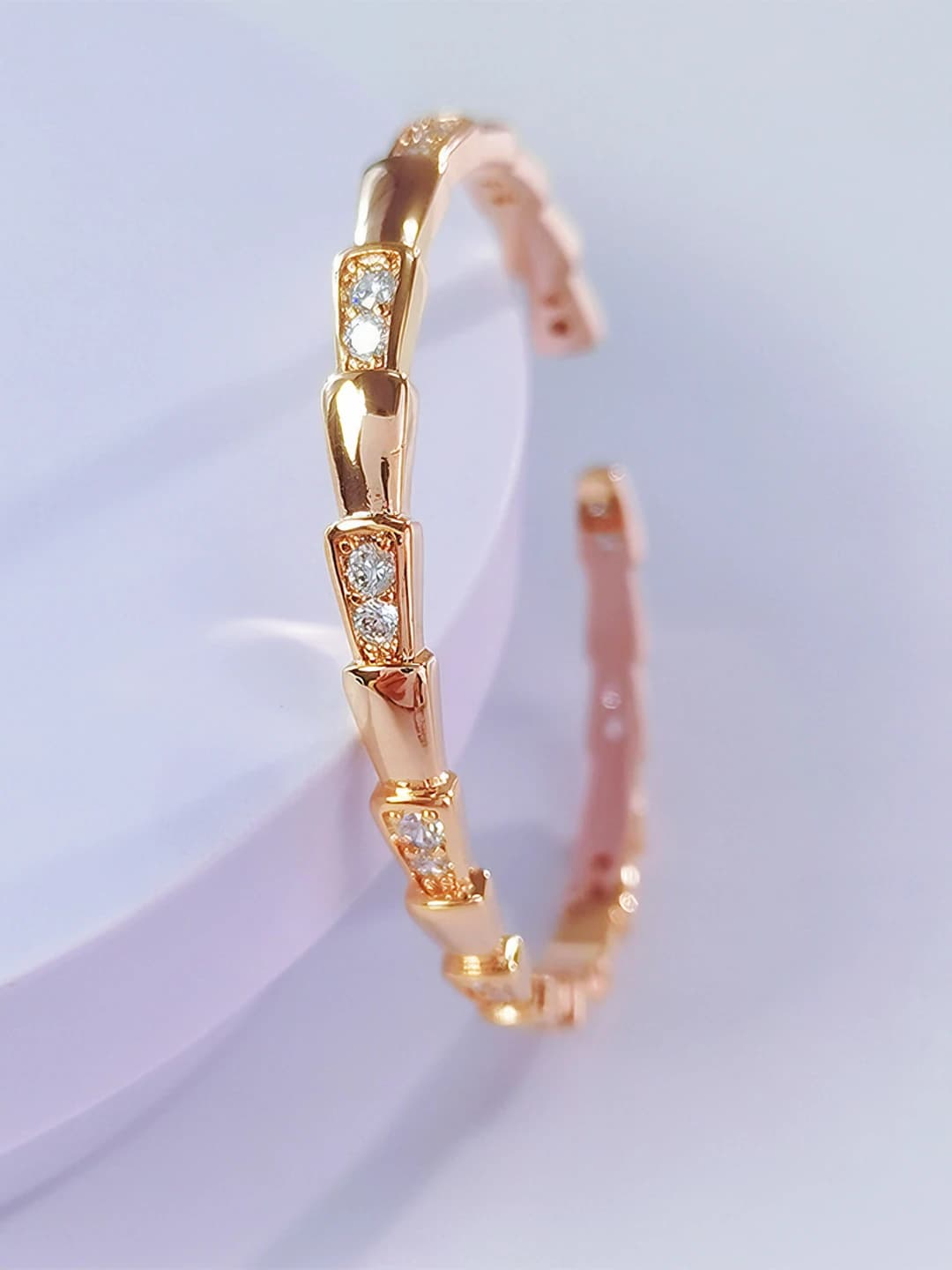 Champagne, diamond snake