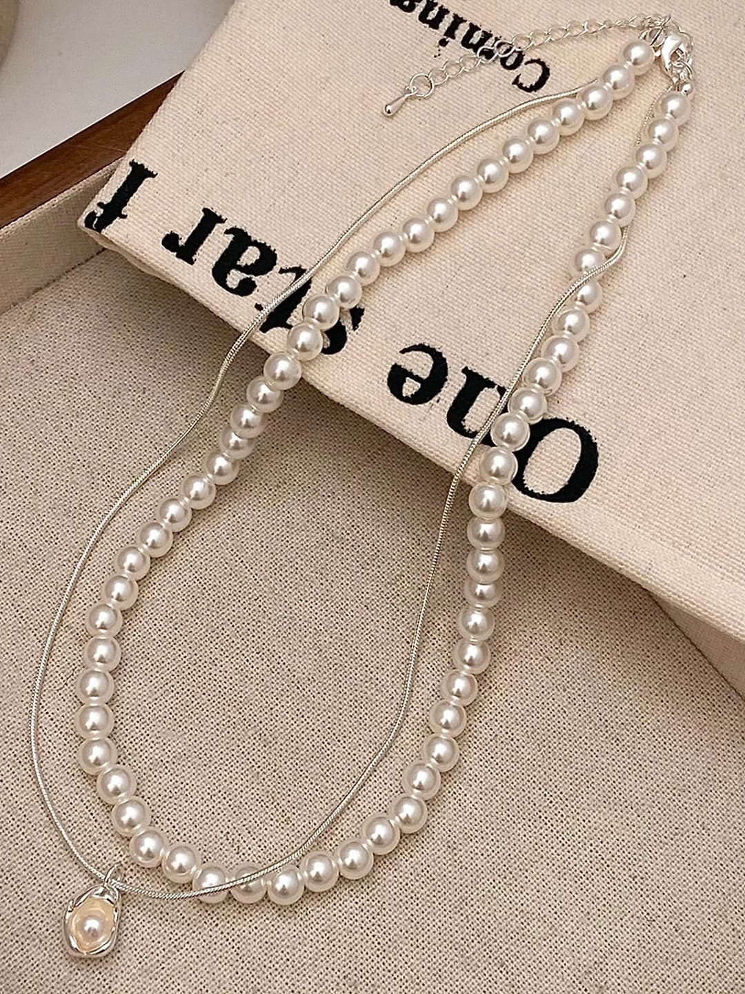 Freshwater pearl pendant, silver necklace B-381